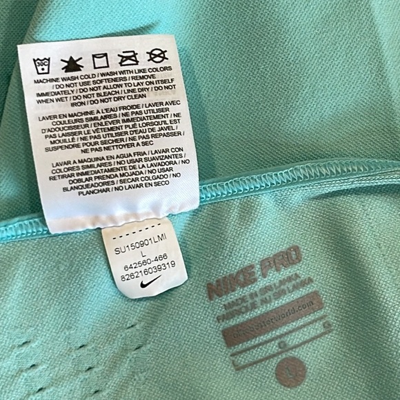 NIKE Pro Dri Fit Seamless Racerback - Picture 12 of 14